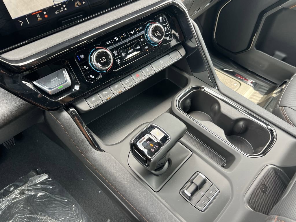 New 2025 GMC Sierra 1500 AT4 w/ Technology Package image 7