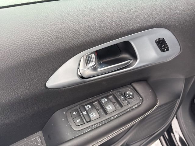 New 2026 Chrysler Pacifica Limited w/ S Appearance Package image 22