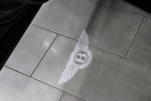 Used 2021 Bentley Bentayga Speed AWD/4WD image 36