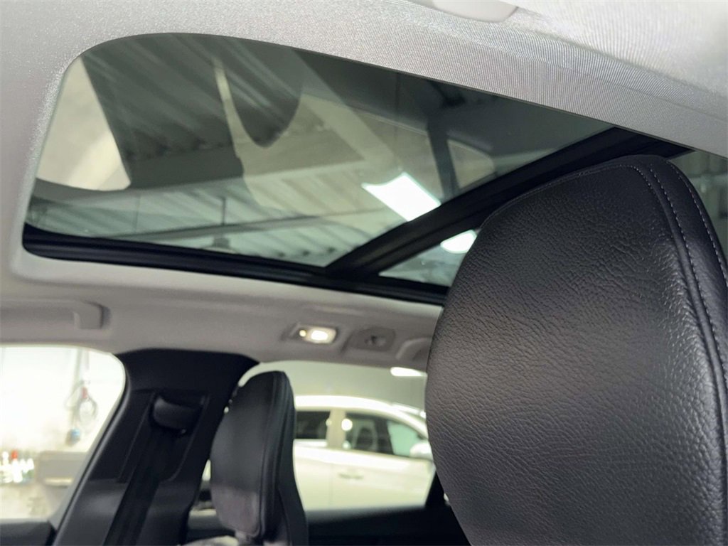 Used 2023 Volvo V60 B5 Cross Country Plus w/ Climate Package image 22
