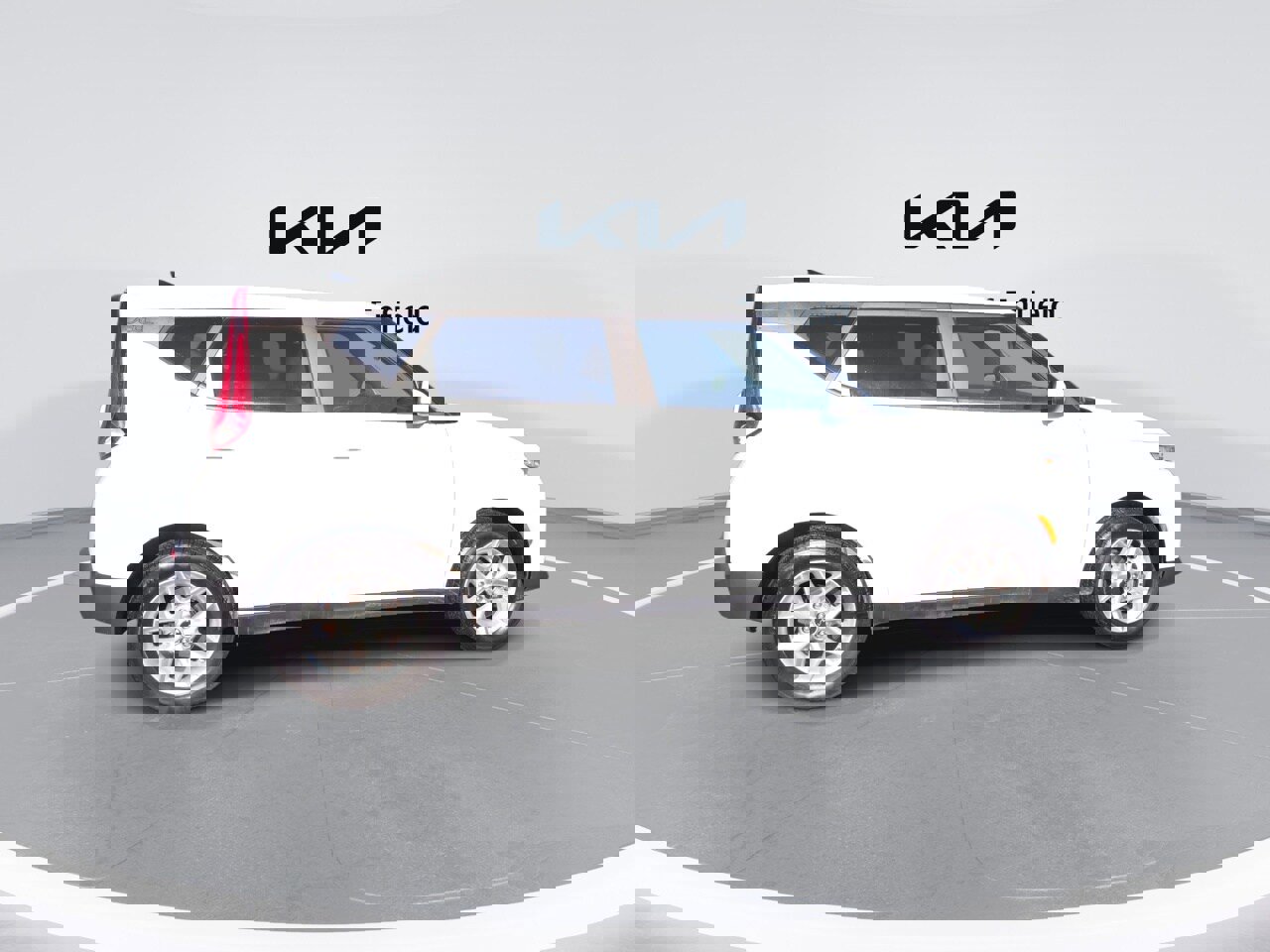 Certified 2022 Kia Soul LX w/ Technology Package image 9