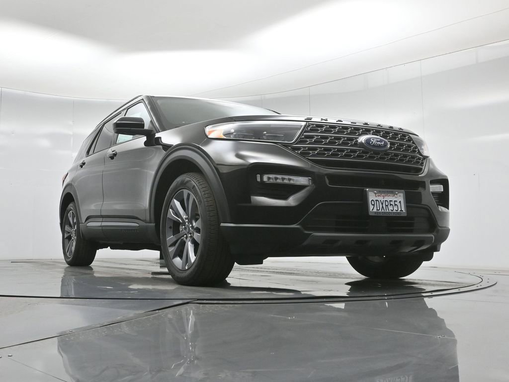 Certified 2022 Ford Explorer XLT w/ Equipment Group 202A image 43