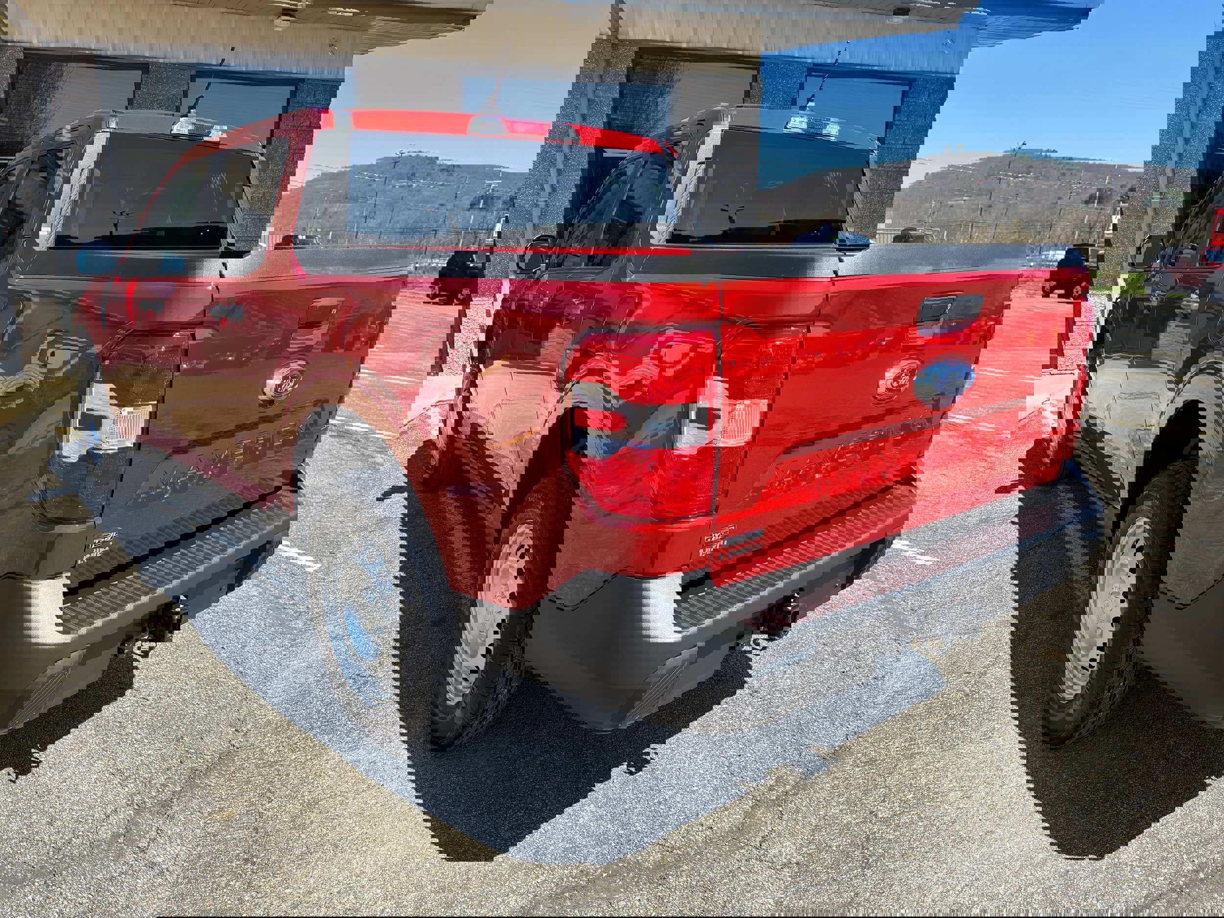 Used 2024 Ford Maverick XL image 4