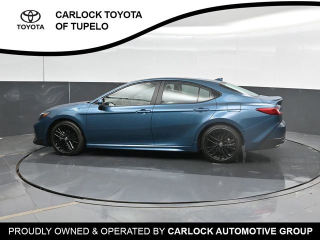Used 2025 Toyota Camry SE FWD image 9