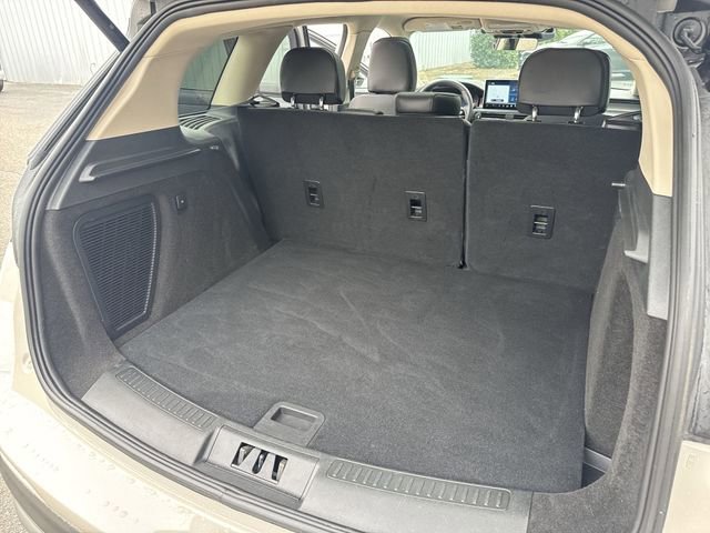 Used 2023 Lincoln Corsair AWD w/ Equipment Group 101A image 12