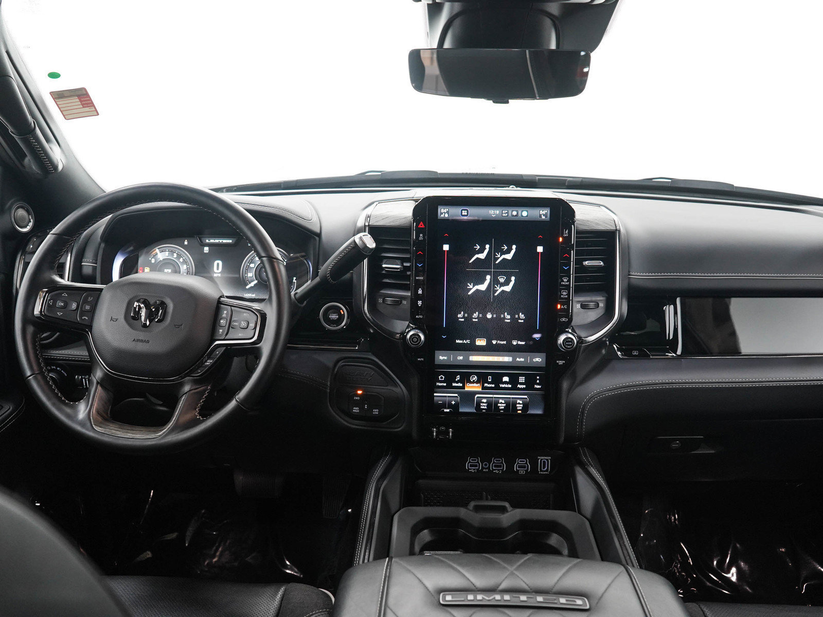 Used 2025 RAM 3500 Limited AWD/4WD image 16