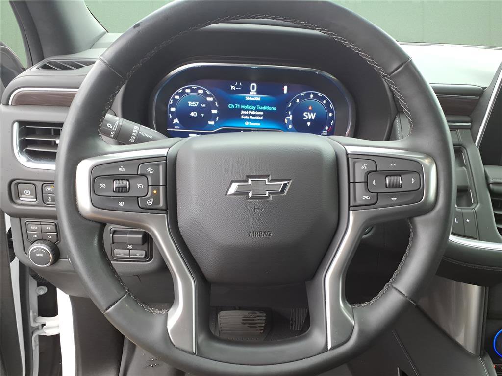 Used 2023 Chevrolet Suburban Z71 w/ Luxury Package image 14