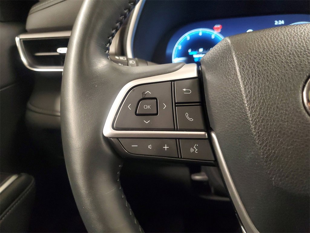 Used 2023 Toyota Highlander Limited image 23