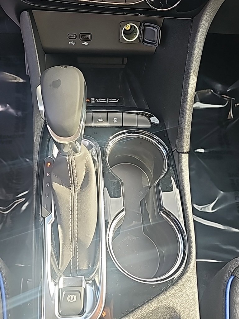 Used 2025 Buick Encore GX Sport Touring w/ Advanced Technology Package image 23