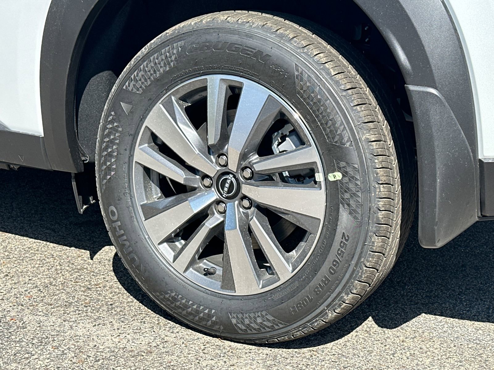 New 2026 Nissan Pathfinder SL image 5