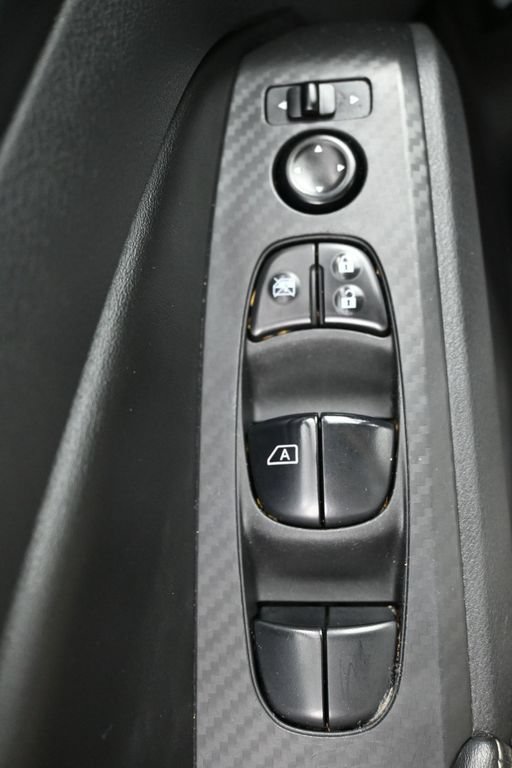 Used 2022 Nissan Altima 2.5 SV FWD image 19