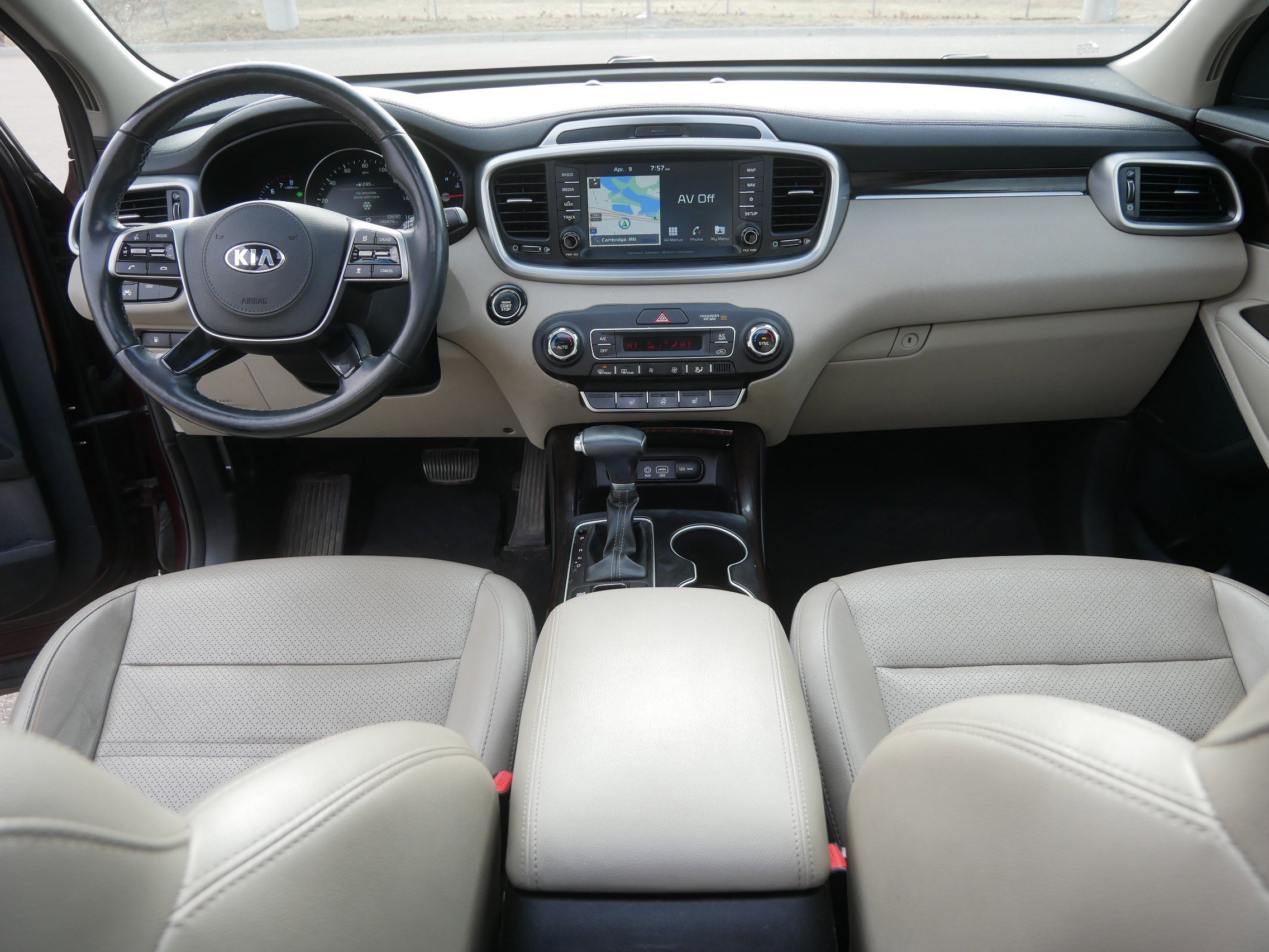 Used 2019 Kia Sorento EX w/ EX Touring Package image 10