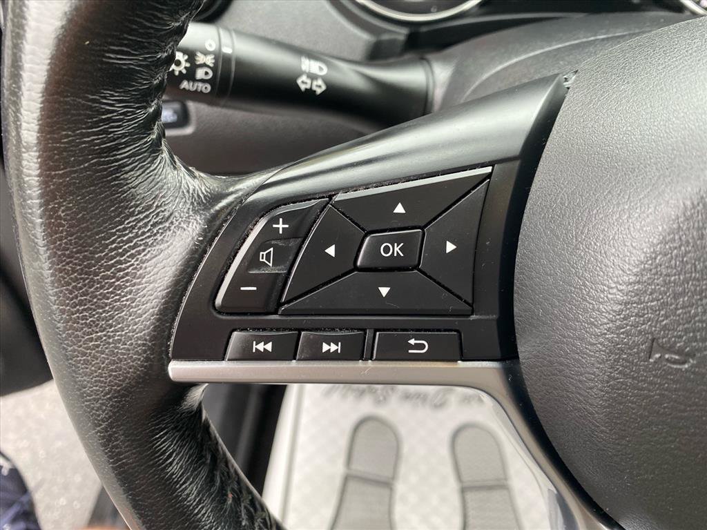 Used 2019 Nissan Rogue SV w/ Premium Package AWD/4WD image 18