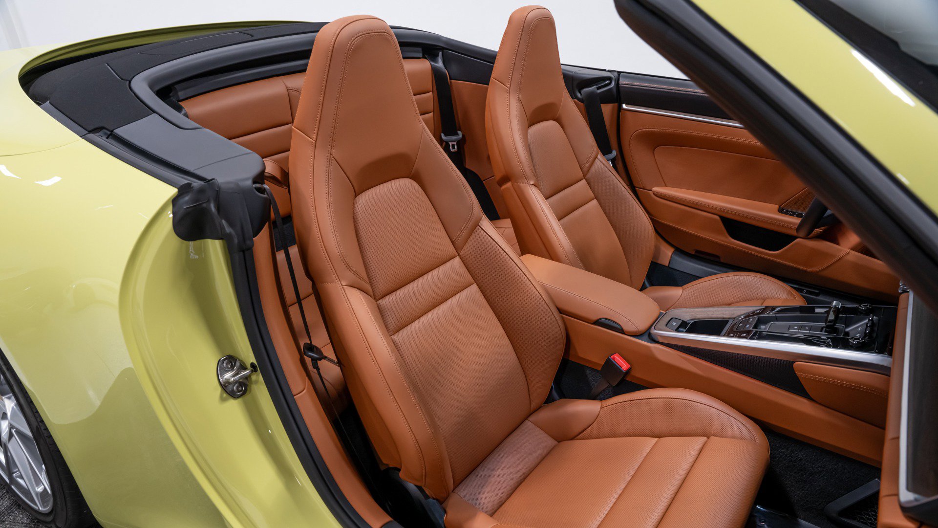 Used 2025 Porsche 911 Carrera image 73