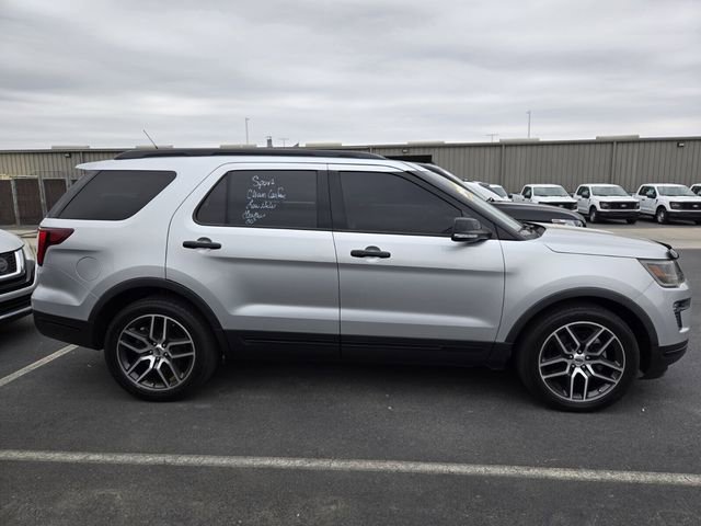 Used 2019 Ford Explorer Sport image 8