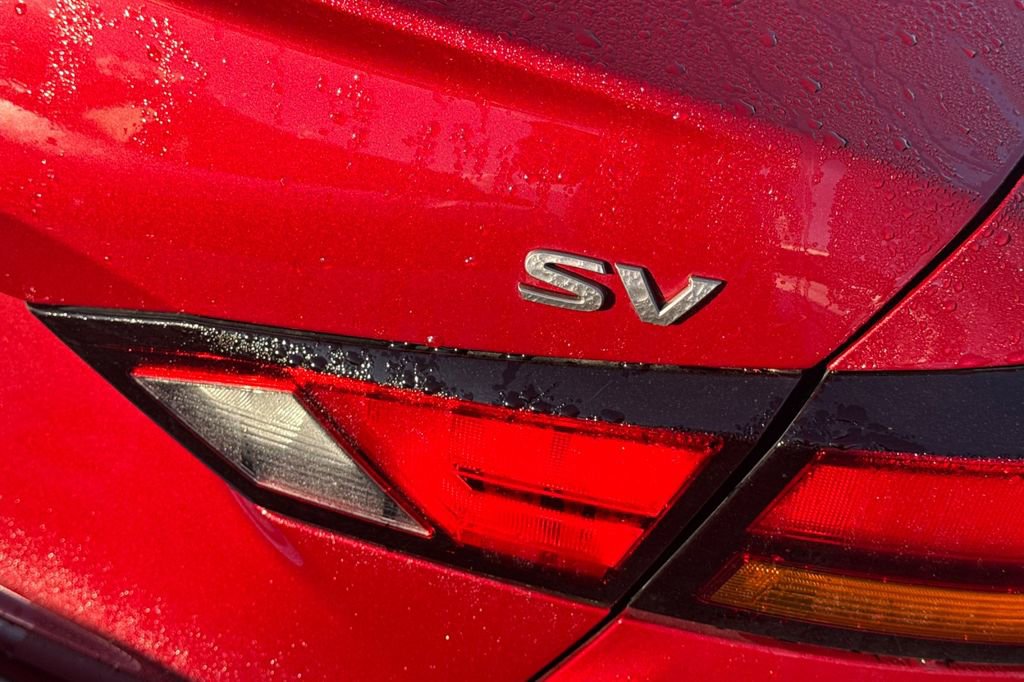 Used 2023 Nissan Altima 2.5 SV w/ SV Premium Package FWD image 7