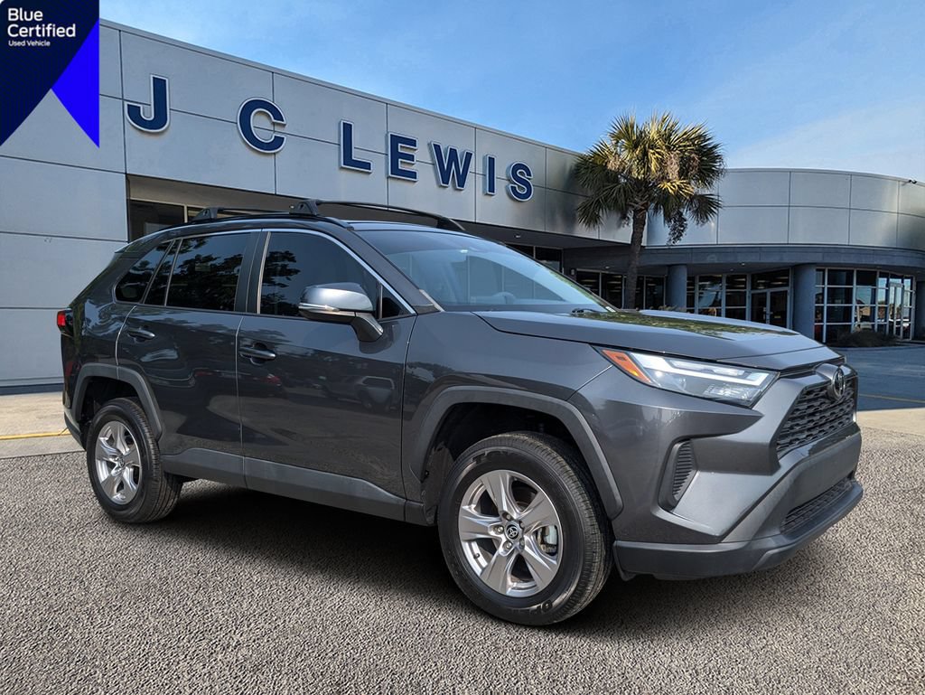 Used 2022 Toyota RAV4 XLE w/ Convenience Package FWD 360° Tour