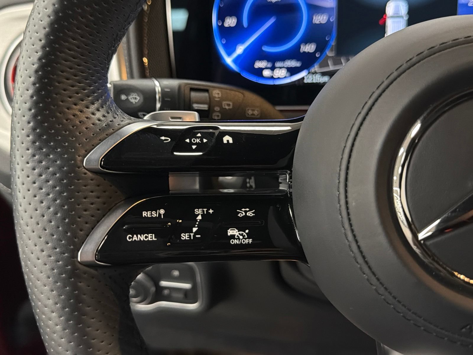 Used 2025 Mercedes-Benz G 580 w/ EQ Technology image 27