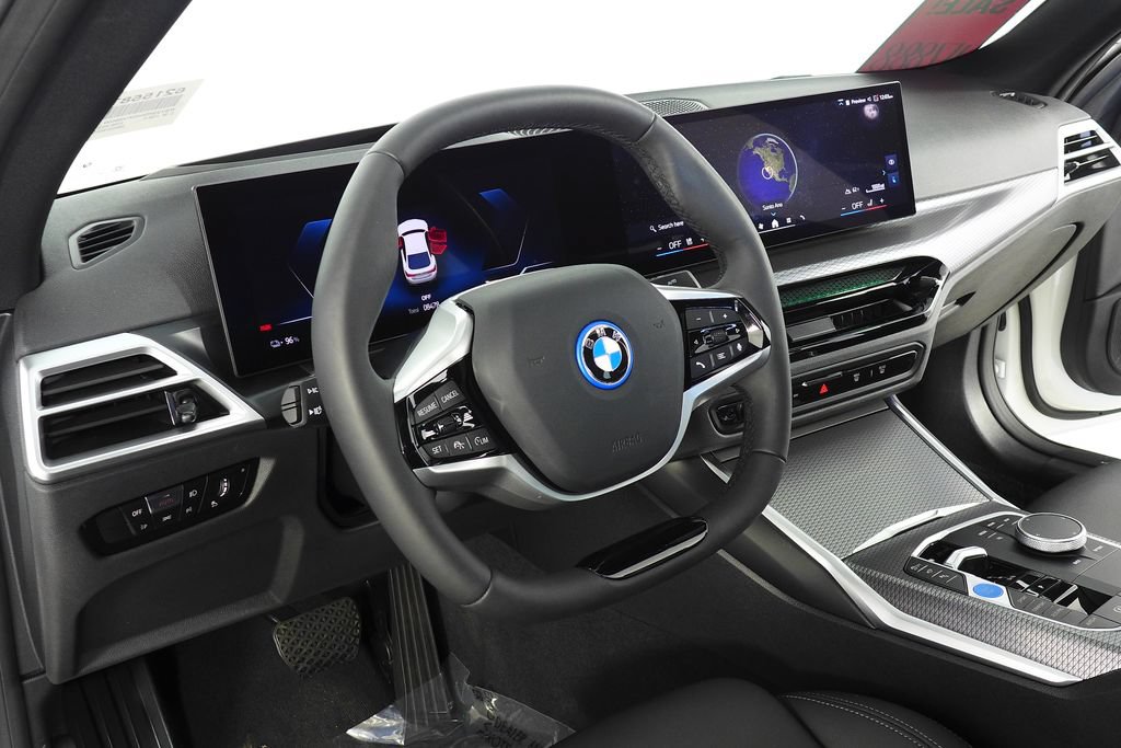 Used 2025 BMW i4 eDrive40 w/ Premium Package RWD image 31