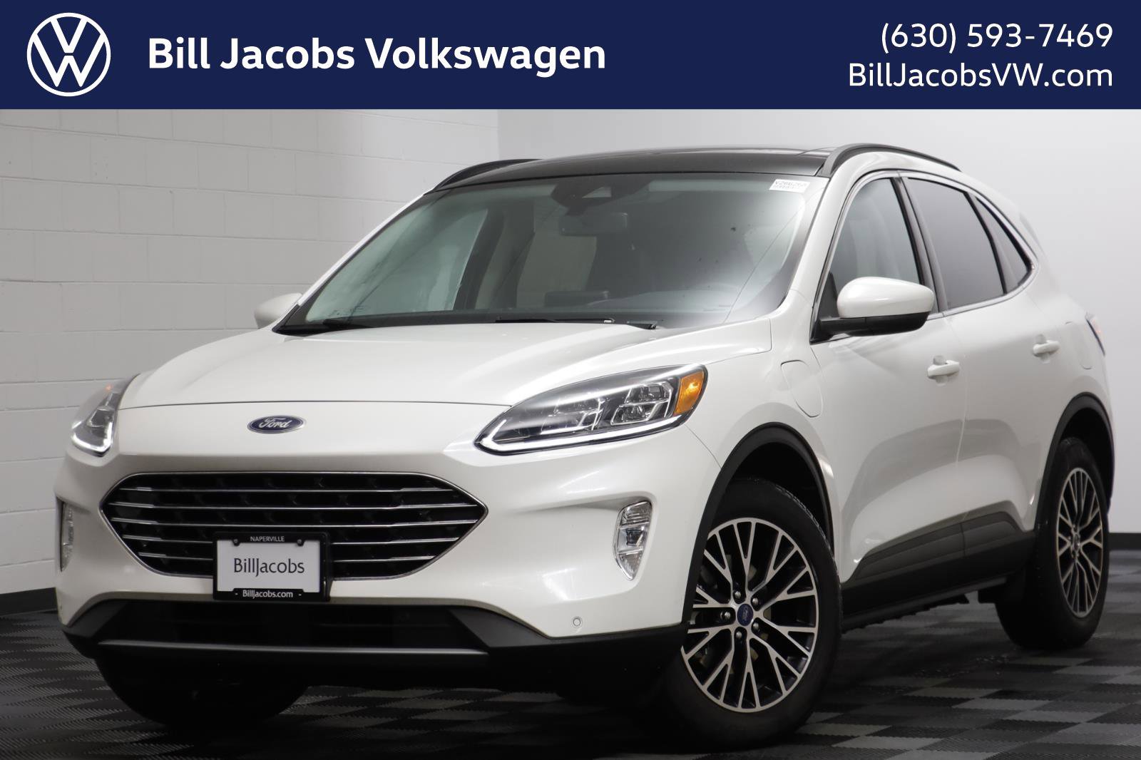Used 2022 Ford Escape Titanium image 1