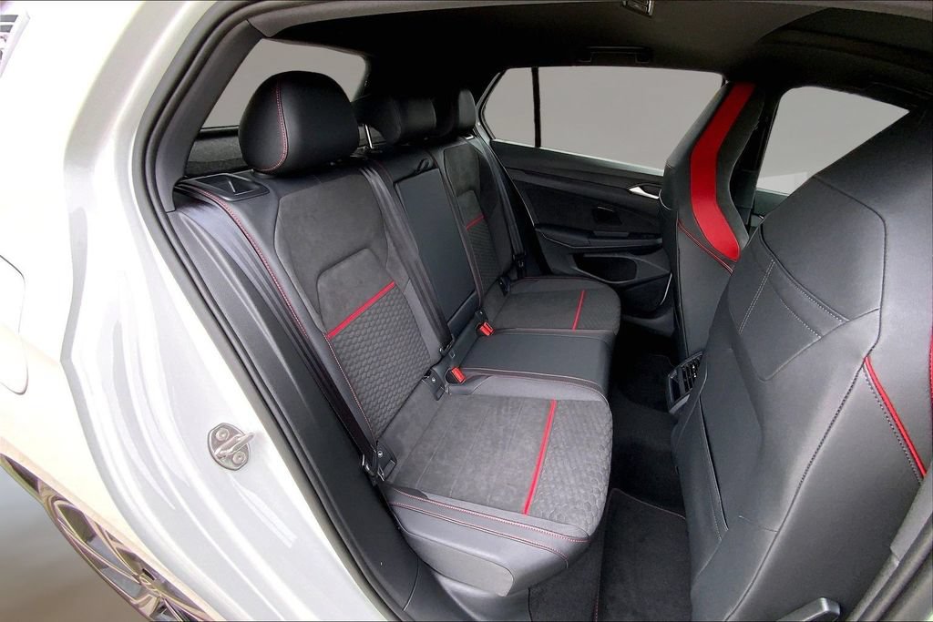 New 2026 Volkswagen GTI SE FWD image 10