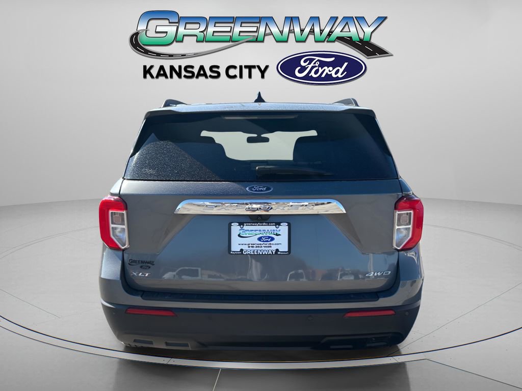 Used 2023 Ford Explorer XLT image 6