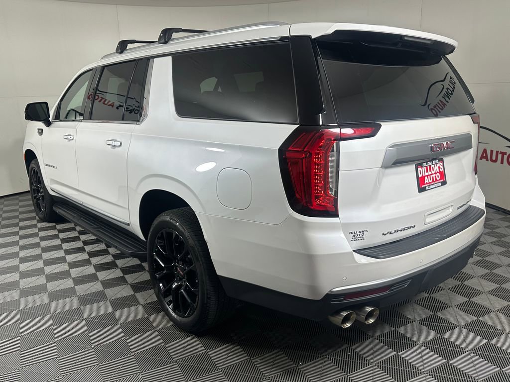 Used 2024 GMC Yukon XL Denali AWD/4WD image 4