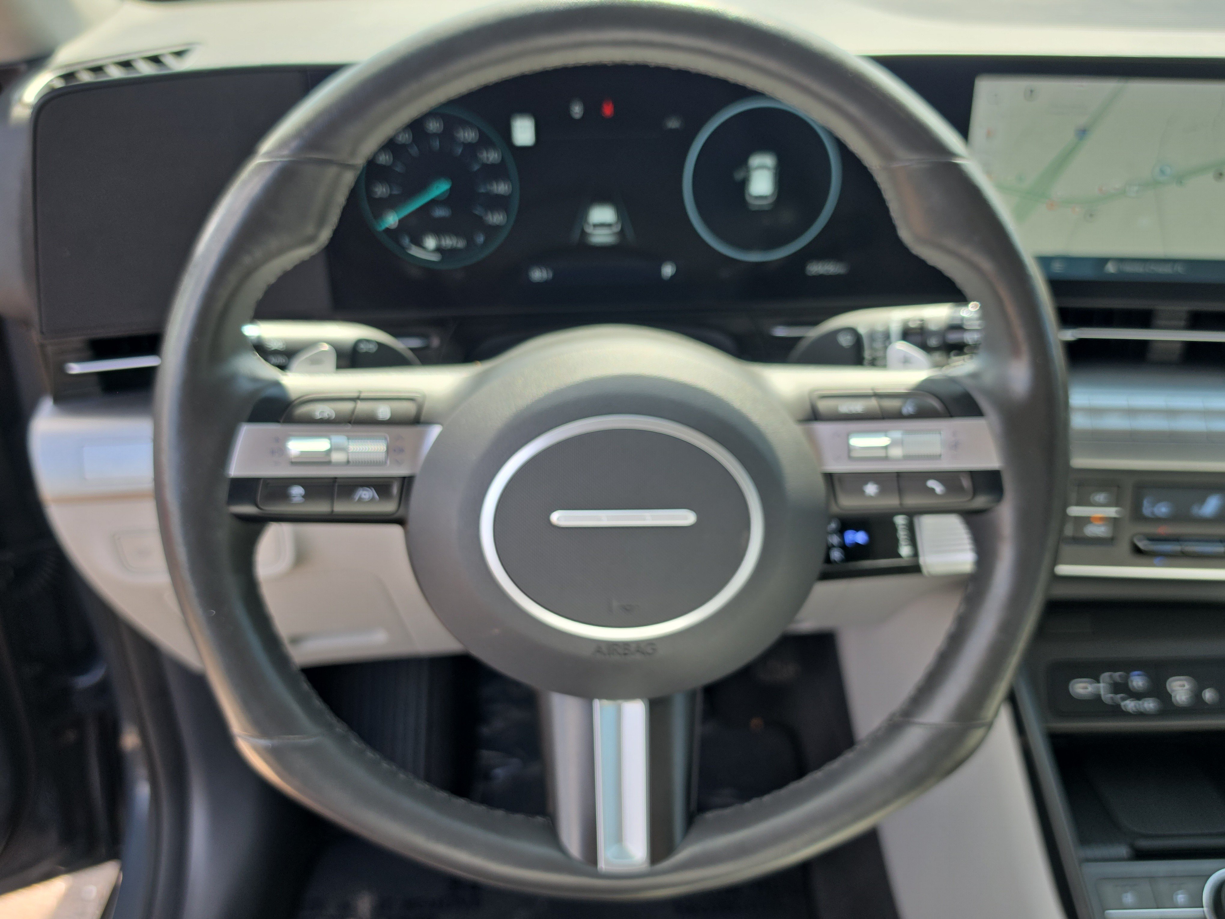 Used 2024 Hyundai Kona Limited AWD/4WD image 31