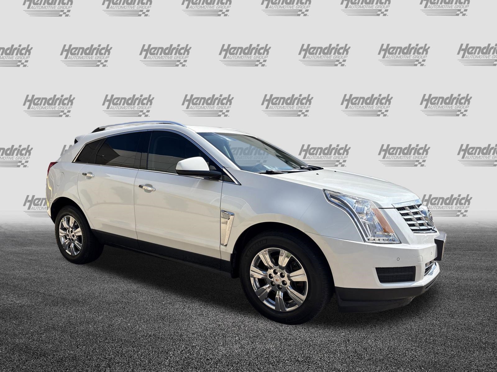 Used 2016 Cadillac SRX Luxury AWD/4WD image 2