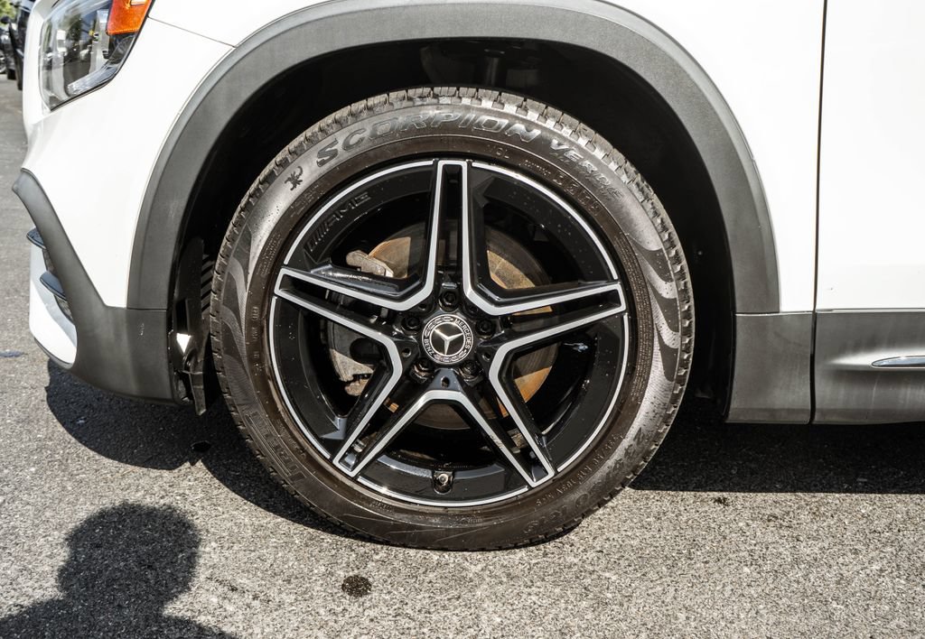 Used 2021 Mercedes-Benz GLB 250 4MATIC image 28