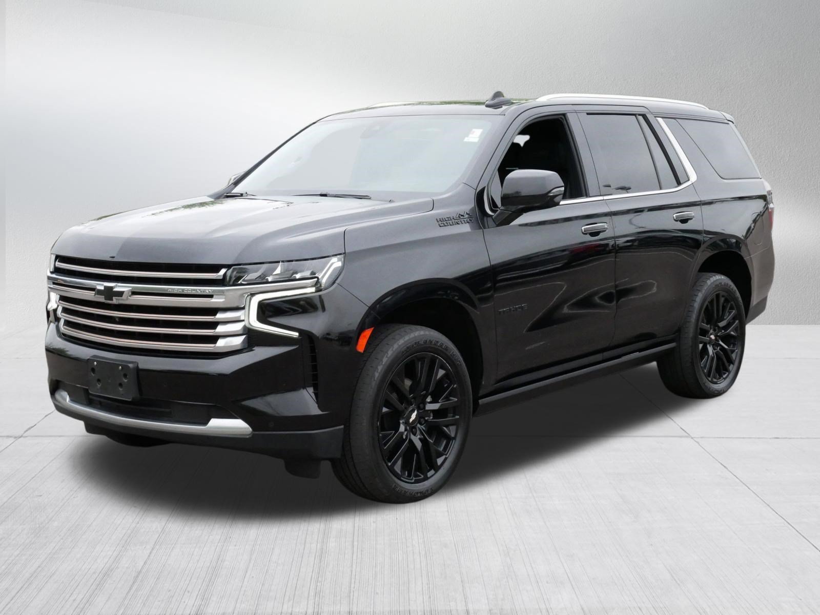 Used 2021 Chevrolet Tahoe High Country w/ Premium Package AWD/4WD image 3