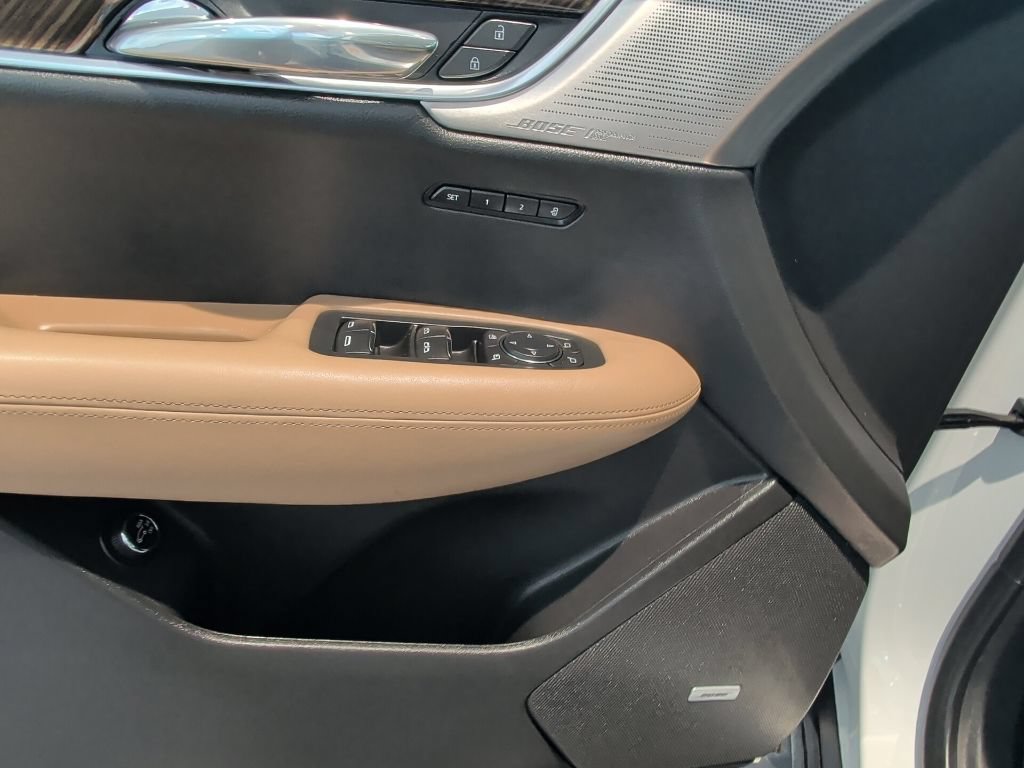 Certified 2022 Cadillac XT6 Premium Luxury w/ Platinum Package AWD/4WD image 10