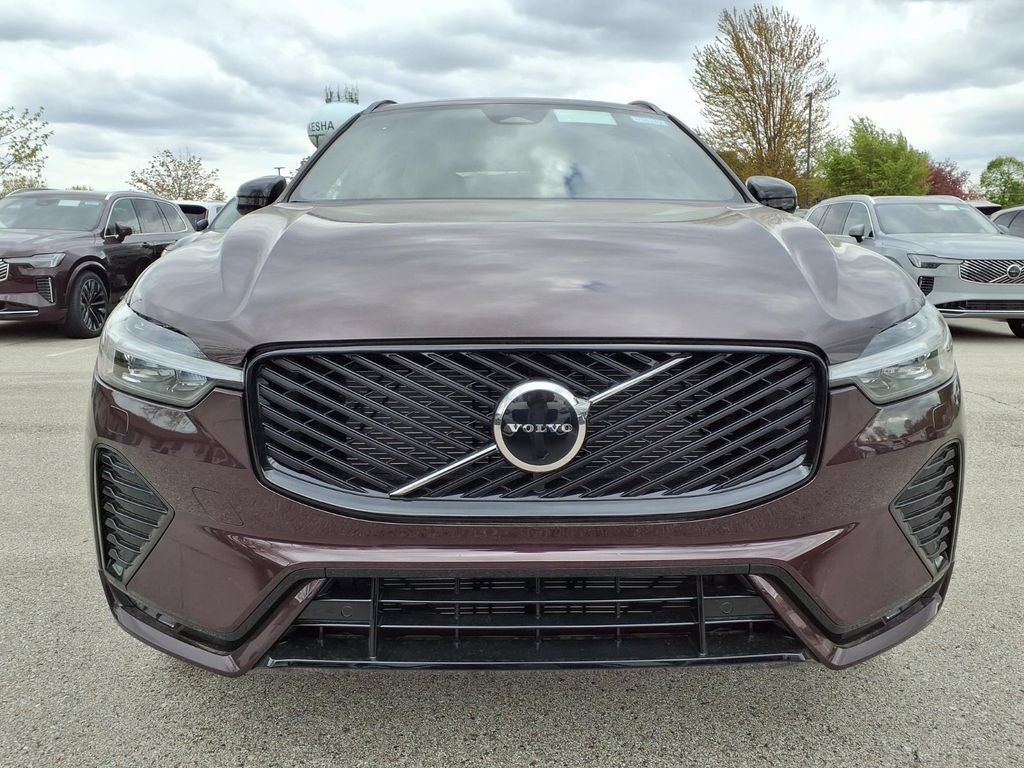 New 2026 Volvo XC60 B5 Core w/ Climate Package AWD/4WD image 2