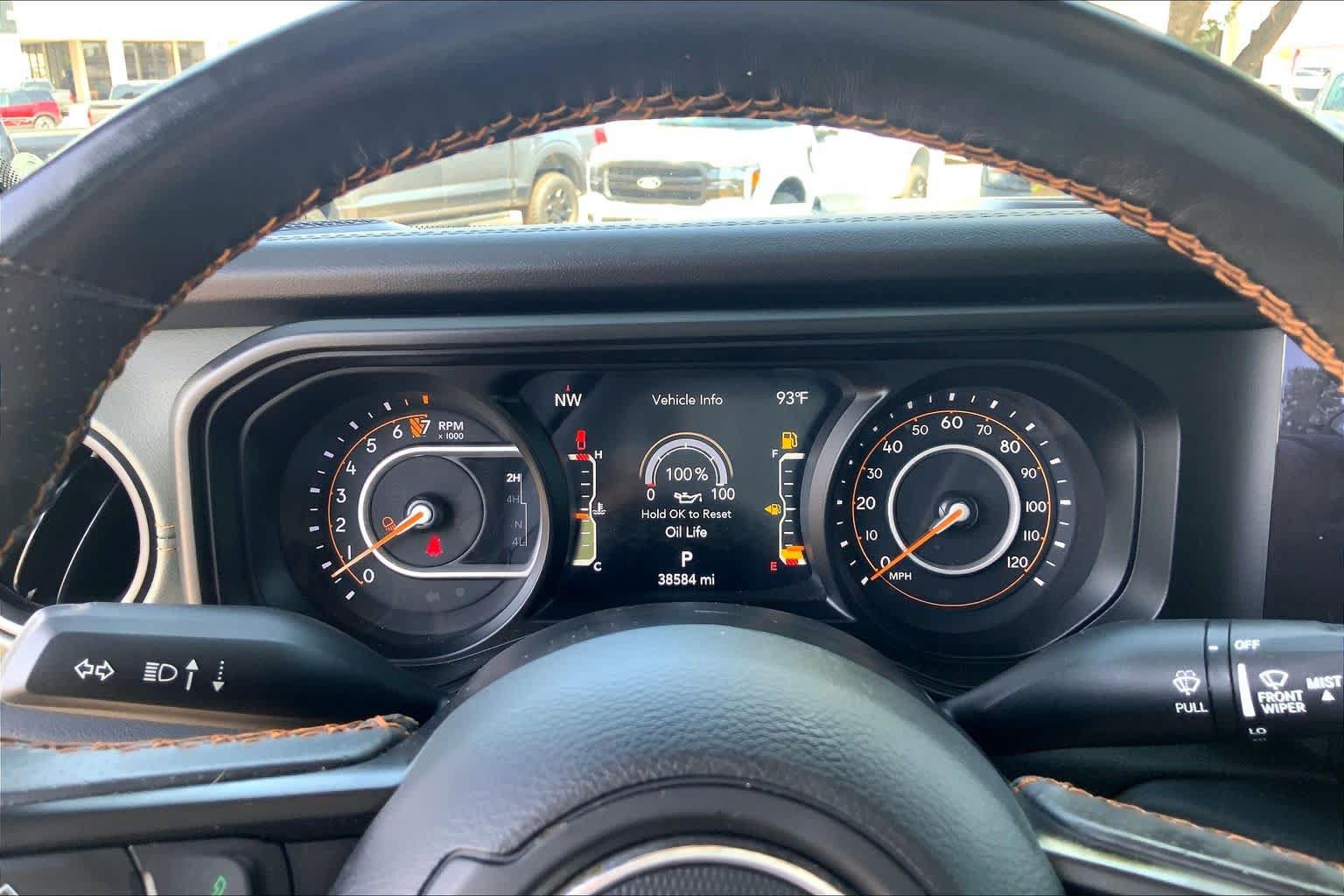 Used 2024 Jeep Gladiator Mojave w/ Safety Group AWD/4WD image 26