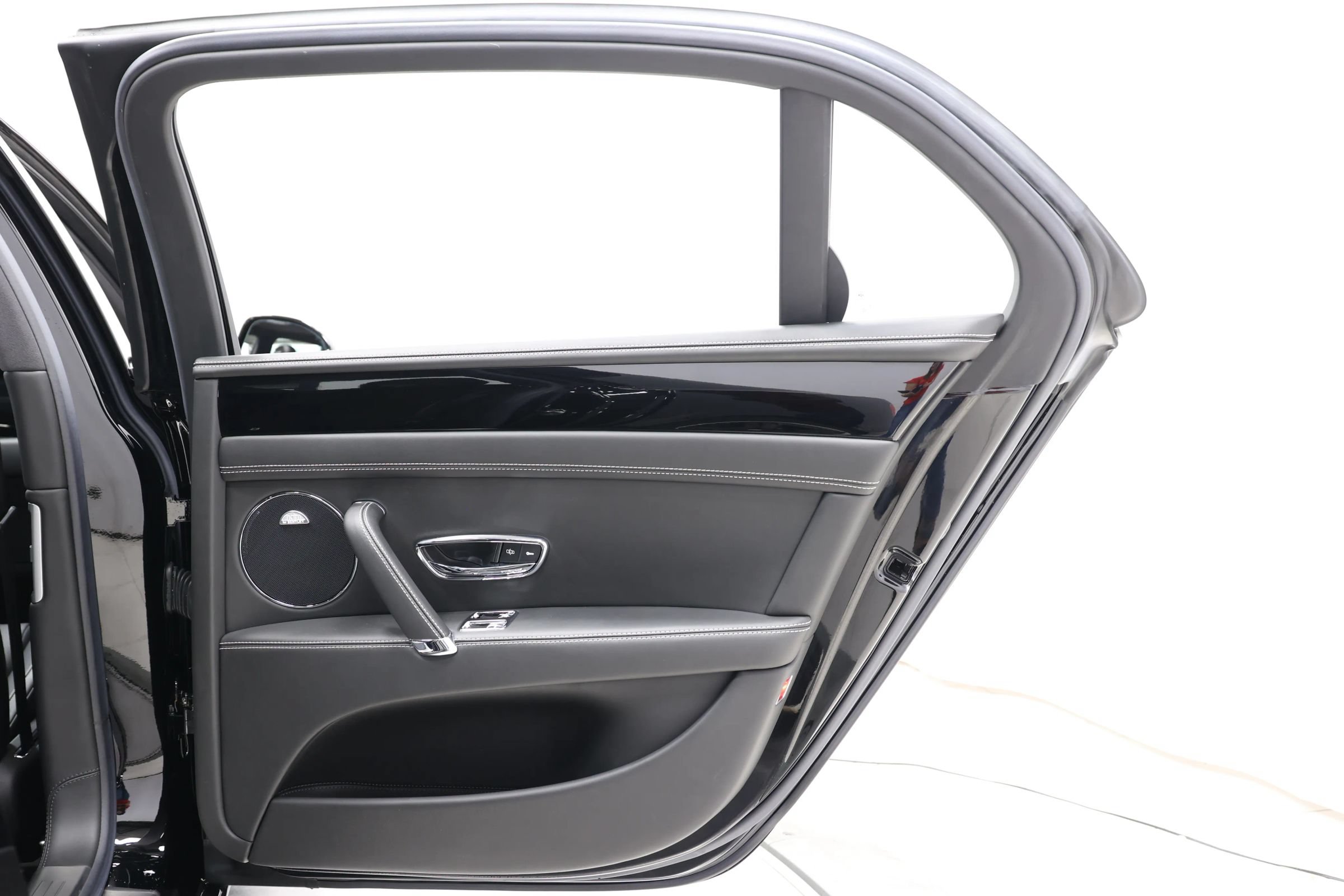 Used 2015 Bentley Flying Spur V8 AWD/4WD image 67