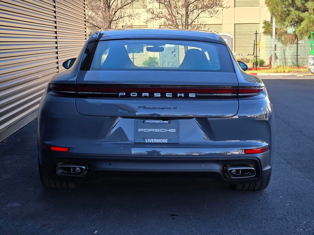 New 2026 Porsche Panamera 4 image 6