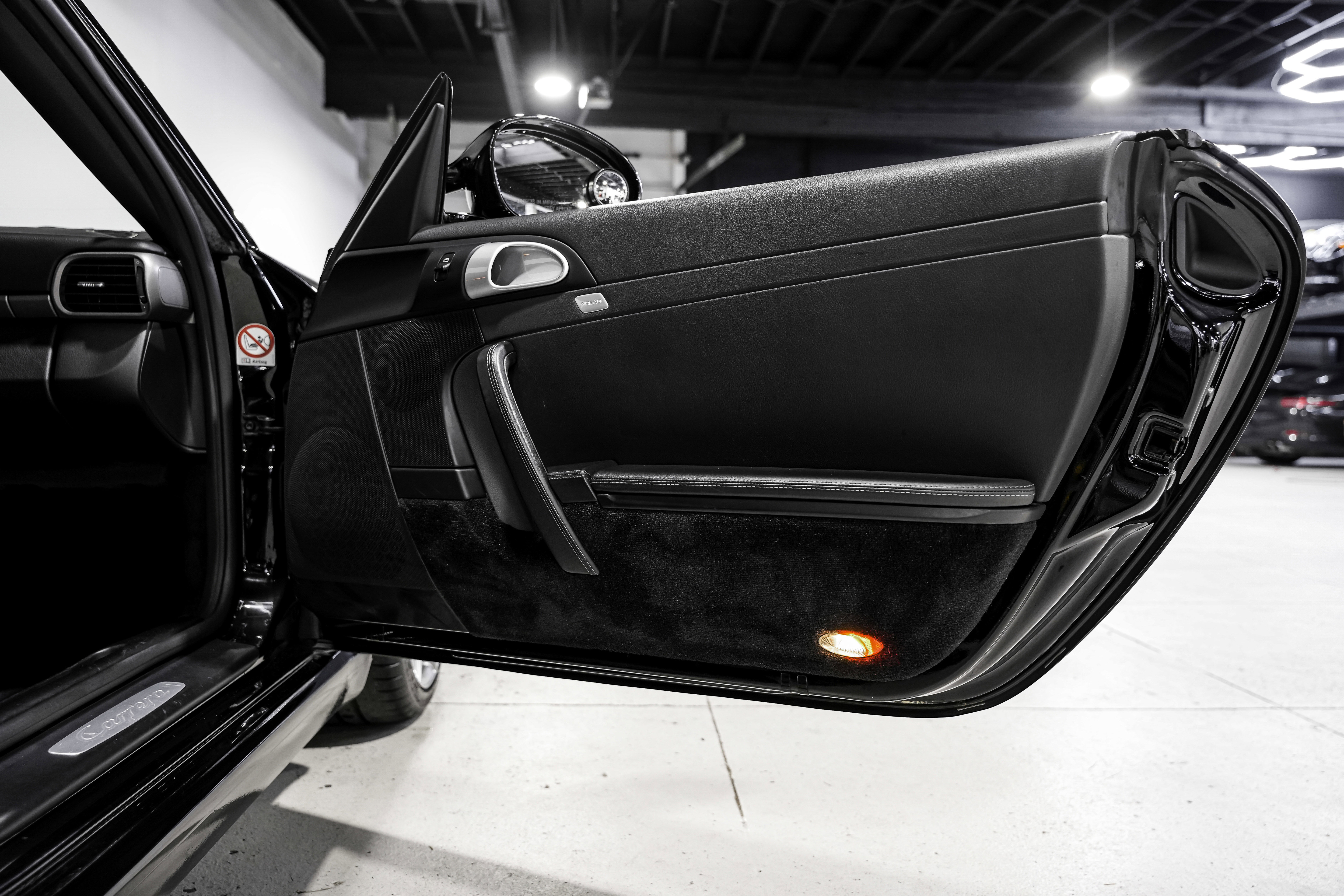 Used 2009 Porsche 911 Carrera image 23