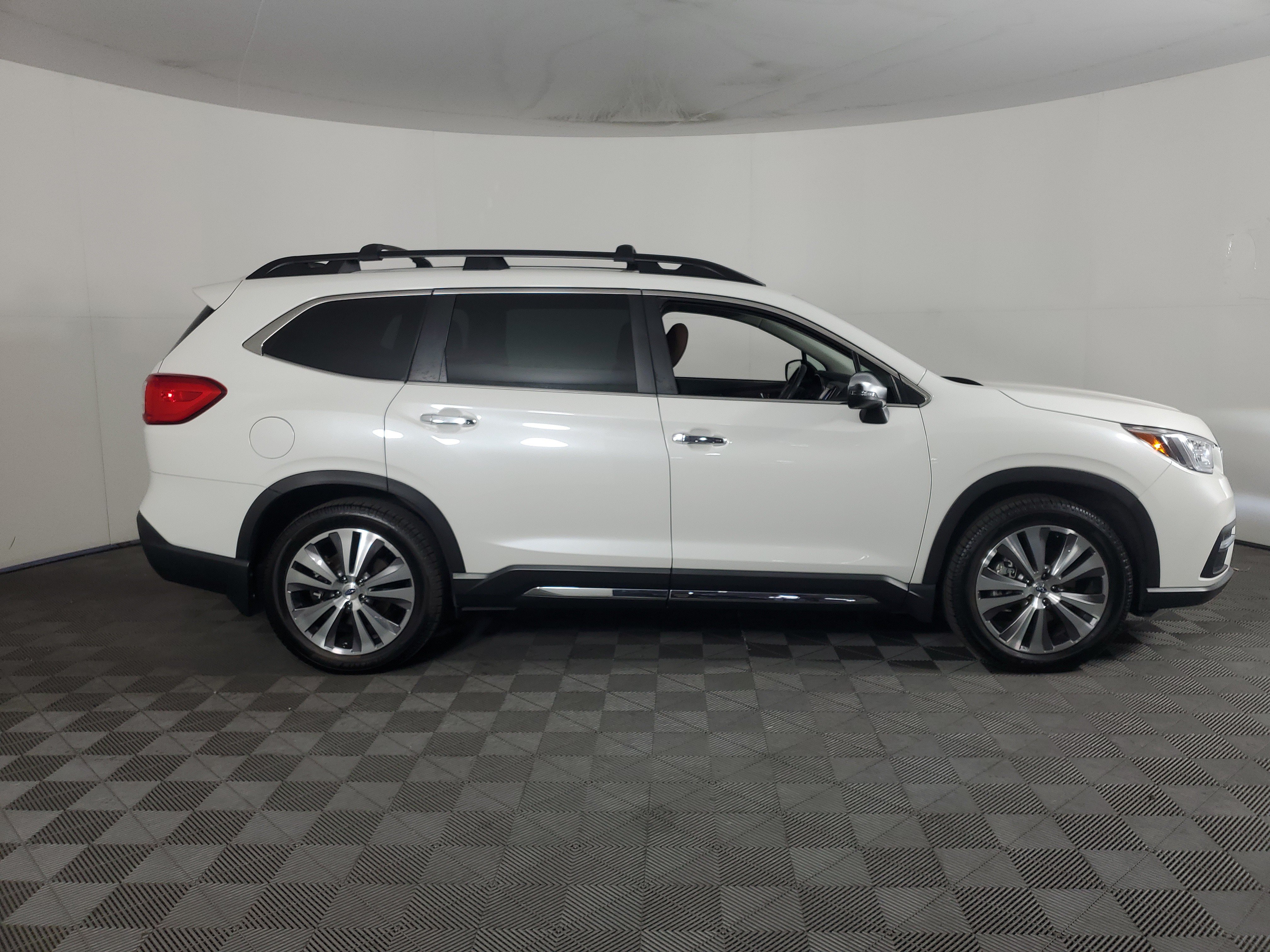 Used 2021 Subaru Ascent Touring w/ Popular Package #2A AWD/4WD image 3