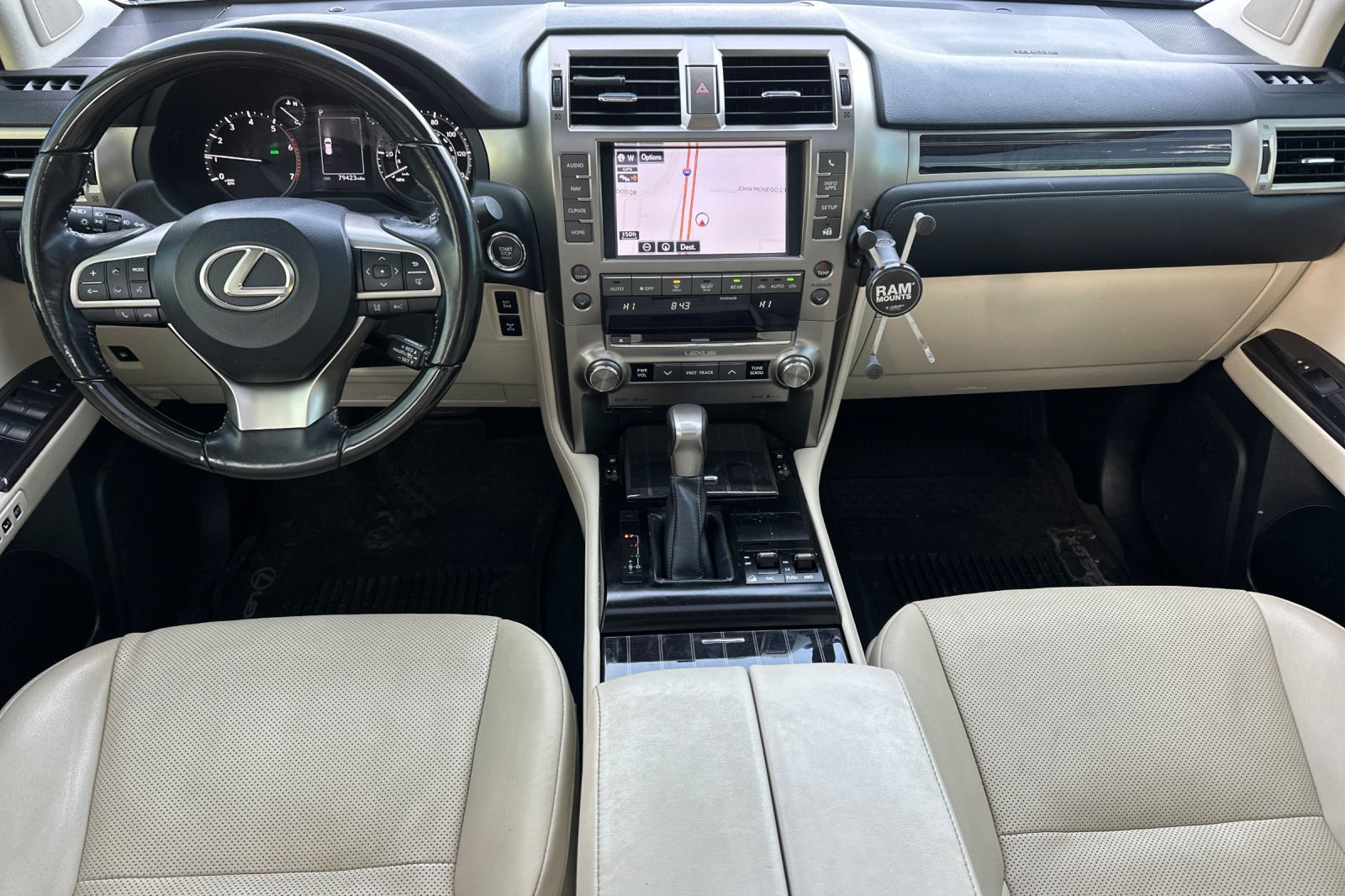 Used 2020 Lexus GX 460 Premium w/ Premium Package AWD/4WD image 15