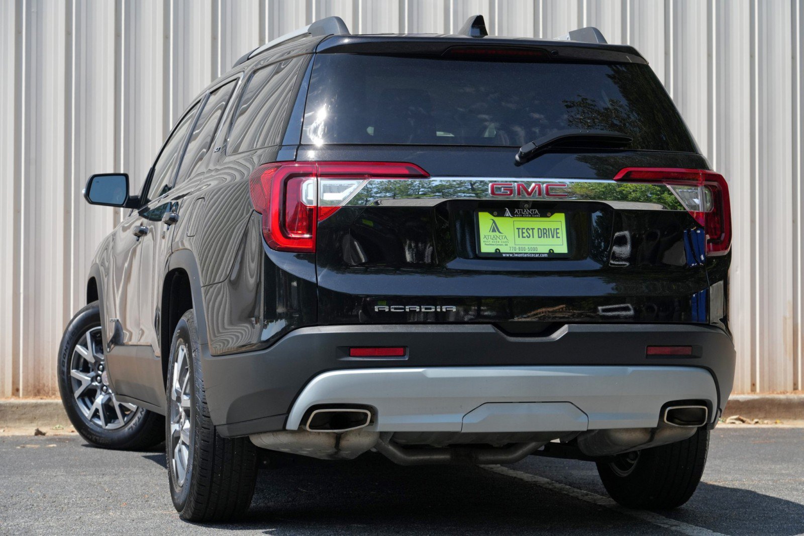 Used 2023 GMC Acadia SLT FWD image 5
