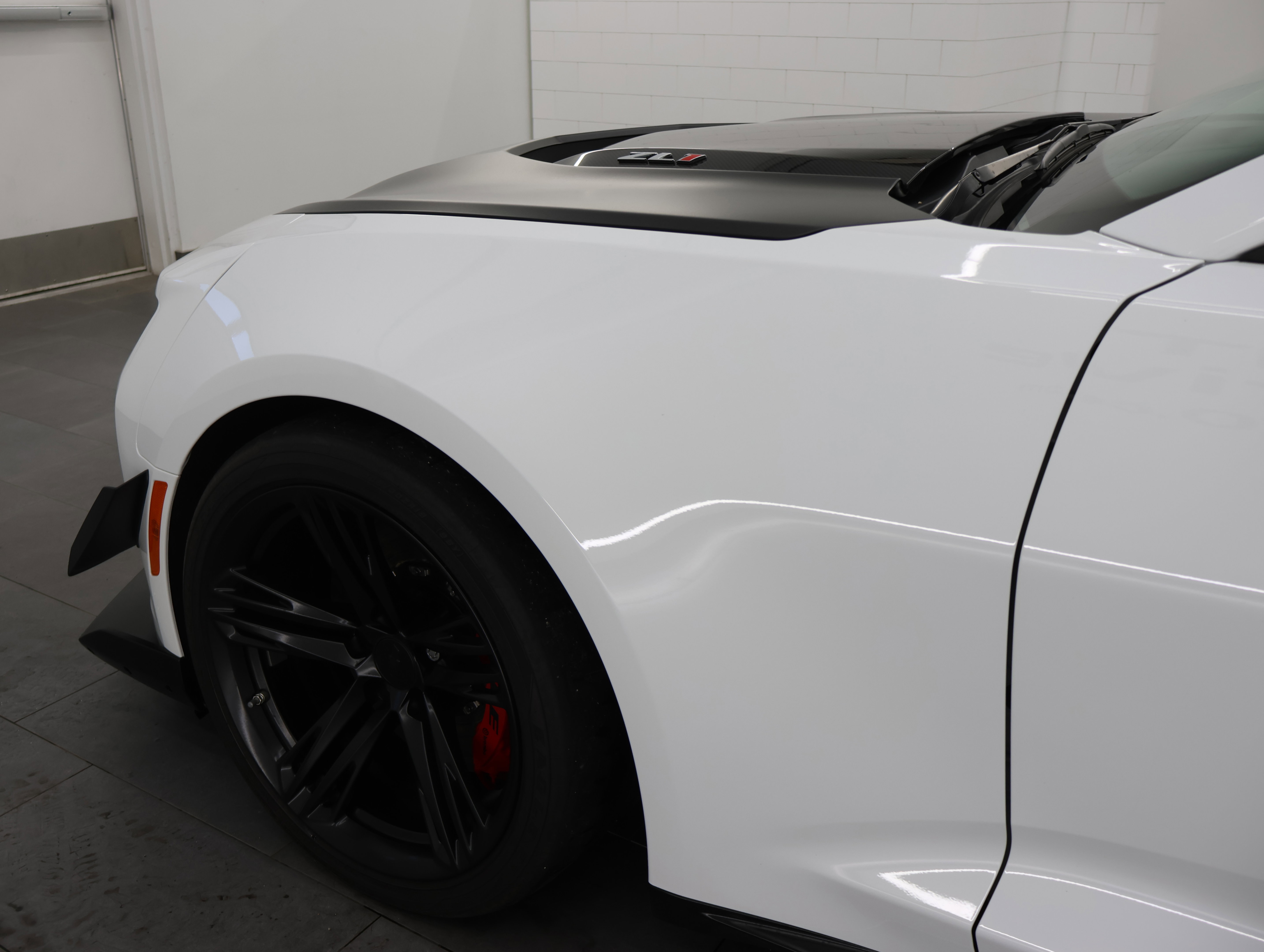 Used 2019 Chevrolet Camaro ZL1 RWD image 31