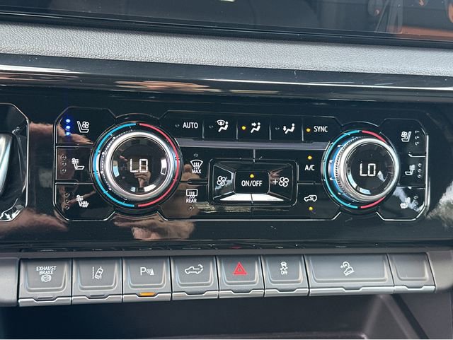 New 2026 GMC Sierra 2500 AT4 w/ AT4 Premium Plus Package image 26