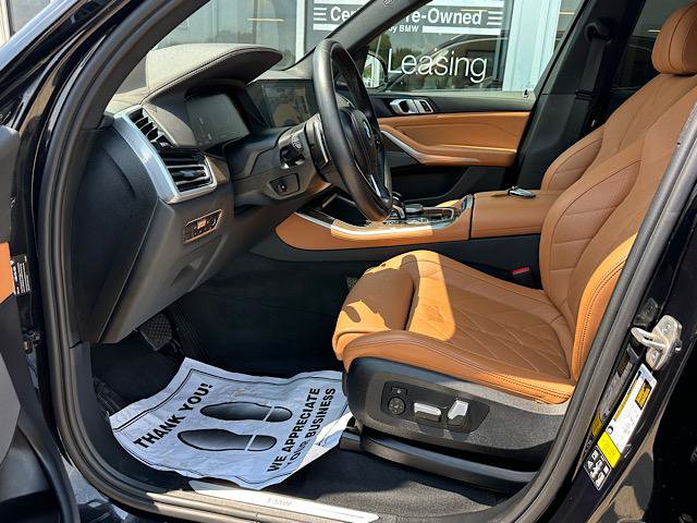 Used 2023 BMW X5 xDrive40i w/ Premium Package AWD/4WD image 12