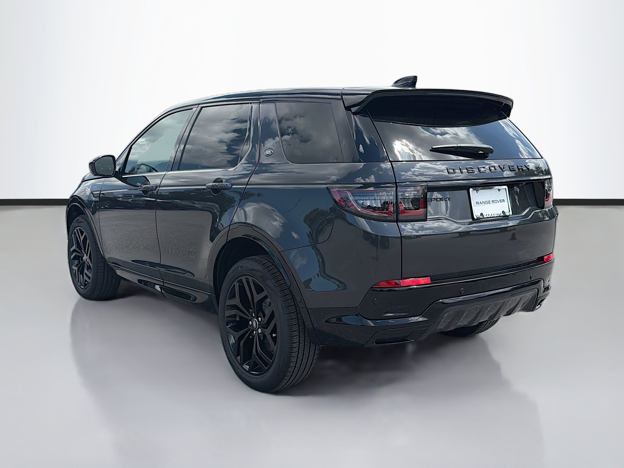 New 2026 Land Rover Discovery Sport Landmark AWD/4WD image 3