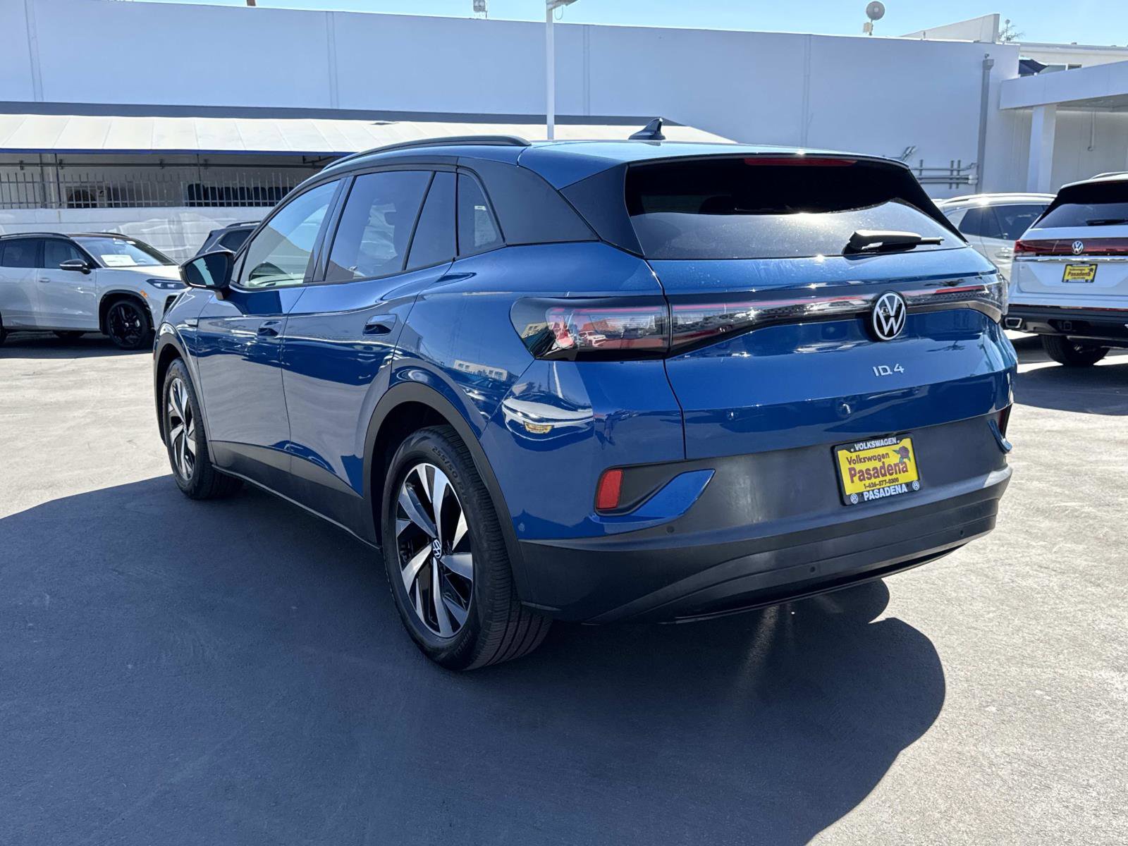 Certified 2025 Volkswagen ID.4 Pro image 3