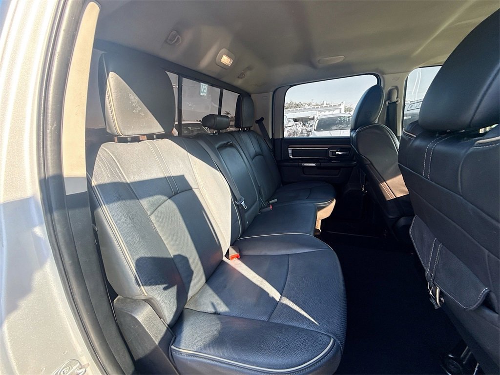 Used 2018 RAM 1500 Laramie image 31