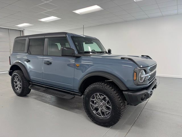 New 2025 Ford Bronco Badlands image 3