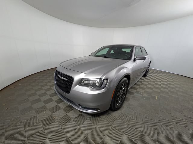 Used 2017 Chrysler 300 S AWD/4WD image 27