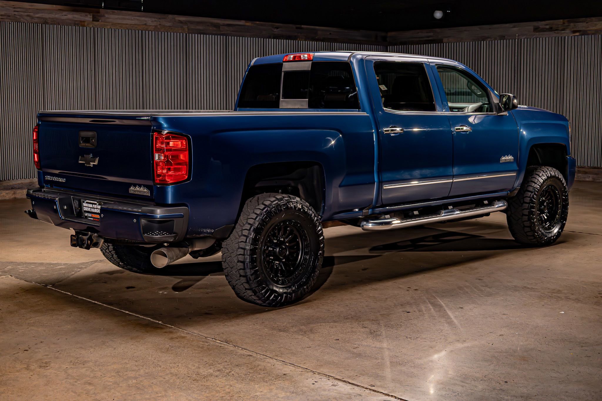 Used 2016 Chevrolet Silverado 2500 High Country w/ Duramax Plus Package image 10