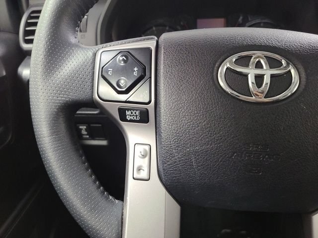Certified 2020 Toyota 4Runner SR5 Premium w/ Moonroof Package AWD/4WD image 29